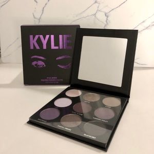 Kylie Jenner Purple Eyeshadow Palette